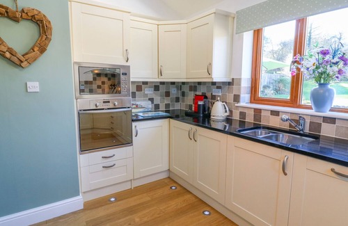 Arnside Cottage | Langtree