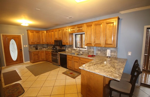Gainesville House | Lanier Laptime, Unconventional Lakefront Living, Dock, Kayaks, 30 days+ rentals