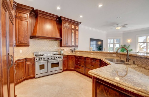 Lake Worth House | Lantana House - 4bdrm waterfront estate w/private pool hot tub