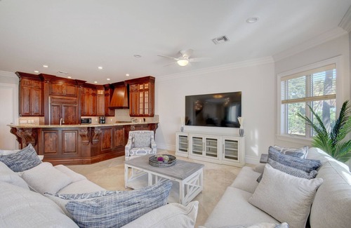 Lake Worth House | Lantana House - 4bdrm waterfront estate w/private pool hot tub
