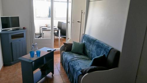 Cap d'Agde Apartment | Lara 3 - T2 Loggia Piscine 2 lits doubles Parking Près du centre-port et île Loisirs