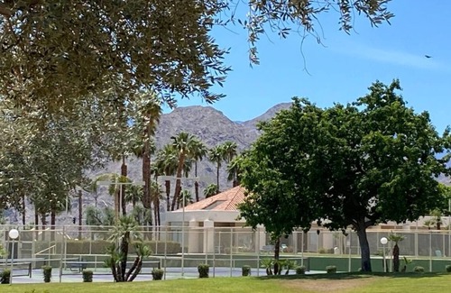 Indian Wells Condo | Large 1-bedroom condo in Desert Breezes near IW Tennis Garden, clubhouse, pools