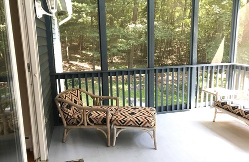 Glendale House | Large 3-bedroom house with WiFi and AC in Great Barrington