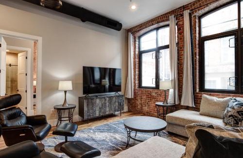 Downtown Asheville House | Large 3 bedroom 3 and a half Bath Downtown Condo