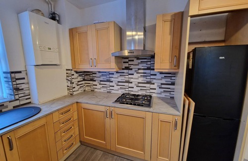 Liverpool House | Large 3 bedroom home by Everton Club & LFC Stadium