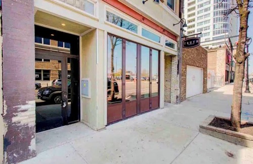Westown Apartment | Large 3BR Loft in Fiserv Forum/Deer District Area