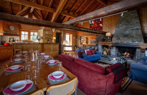 Villaroger Ski Chalet | Large 6 bedroom chalet in inspoilt village in Les Arcs area,200m to nearest lift