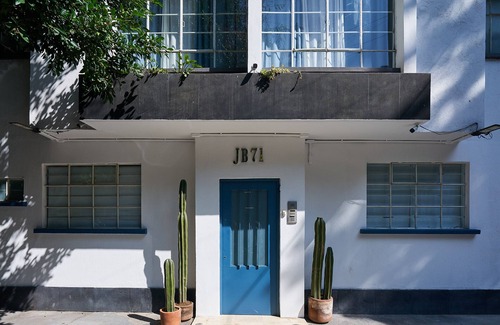 La Condesa Apartment | Large and modern 1-bedroom apartment with kitchen C14
