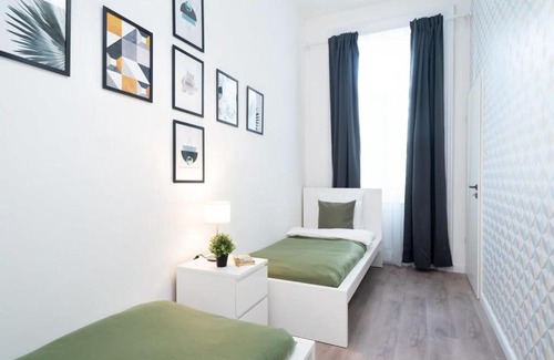 Nepszinhaz negyed Apartment | Large Apartment at Perfect Central Location