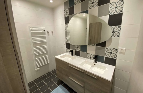 La Panouse Apartment | Large apartment Budget Controlled