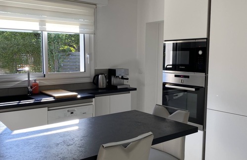 Larmor-Plage House | Large, bright 3-star house in a family seaside resort