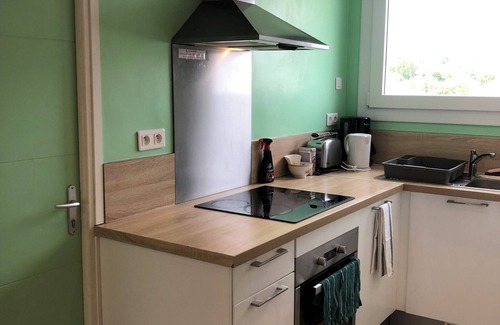 Lorient Apartment | Large bright apartment + balcony