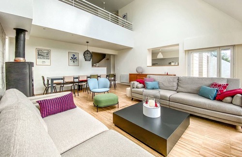 Trebeurden House | Large bright house with Wifi and sea view 1.1km from the beach in TREBEURDEN