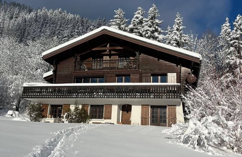 Les Contamines-Montjoie Ski Chalet | Large, comfortable family chalet facing the Dômes de Miage for 15 people