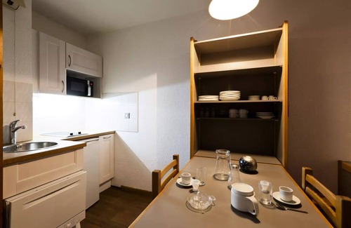 Brides-les-Bains Apartment | Large Cabin - STUDIO WITH BALCON LOGGIA SOUTH EXPOSE