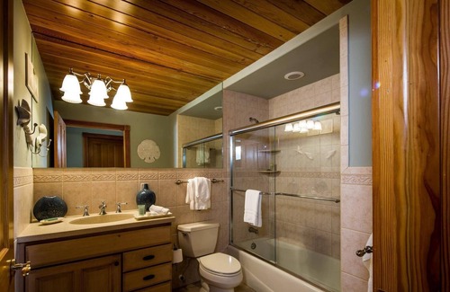 Islamorada Resort | Large Caribbean-Style Home w/Full Kitchen, WiFi, Grill, & Outdoor Veranda