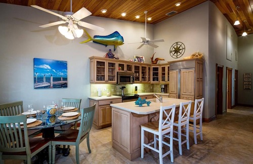 Islamorada Resort | Large Caribbean-Style Home w/Full Kitchen, WiFi, Grill, & Outdoor Veranda