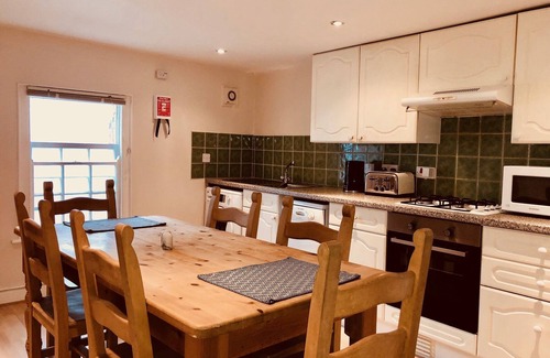 Mylor Churchtown Apartment | Large central Falmouth apartment with views. Top rated