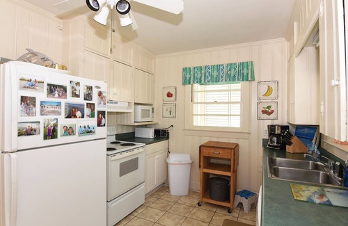 Wrightsville Beach House | Large classic beach cottage - great for large groups!