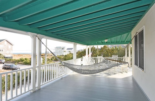Wrightsville Beach House | Large classic beach cottage - great for large groups!