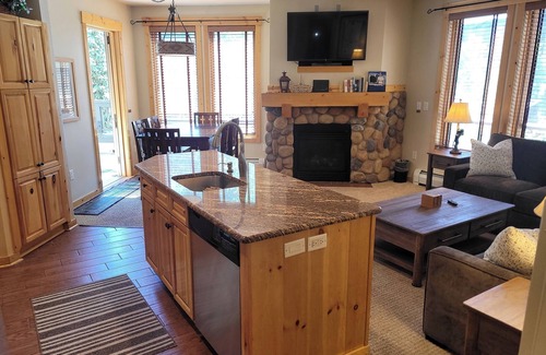 Copper Mountain Village Condo | Large Condo, Center Village, Lake View, Big Balcony, Ski In/Out, Heated Parking