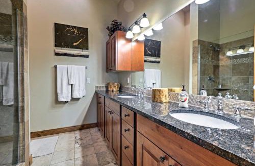 Frisco Apartment | Large Deck and Stunning Views Mtn Condo in Frisco!