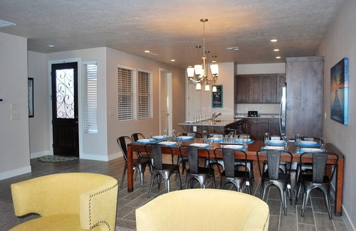 Santa Clara House | Large Family Friendly Home at Paradise Village at Zion with private hot tub