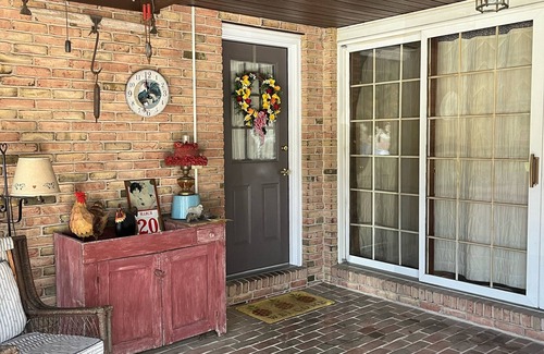 Columbia House | Large Family sized home. Minutes from Lancaster, Hershey, Gettysburg!