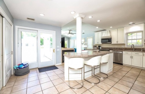 Wilmington House | Large Family Wilmington Vacation Rental with Pool and Hot Tub