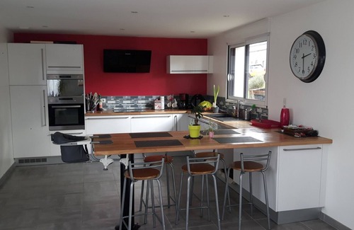 Kerlaz House | Large ground floor with heated pool
