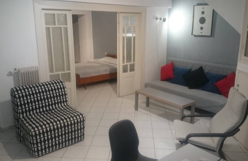 Patras Apartment | Large groundfloor studio in neoclassical building