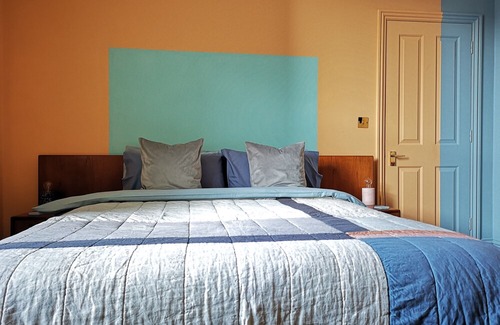 Cliftonville House | ☆ Large Group Getaway ☆ 2mins to sea ☆ Sleeps10+ Preview listing