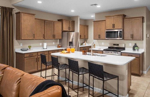 Tartesso House | Large group stay sleeps 14 with hot tub and games
