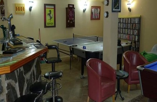 Granadilla de Abona Villa | Large Heated Pool, Hot Tub, Bar, Games Room, Gym, 2 Caves, New Outdoor Kitchen