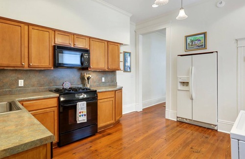 Mid-City House | Large Historic Beauty on the Streetcar Line