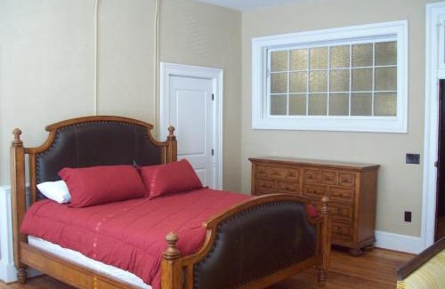 Macon Apartment | Large Historic Downtown Loft Front