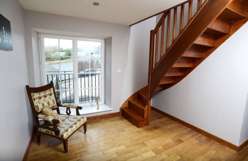 Desertines House | Large Holiday Home - 5 big bedrooms | Heated Indoor pool | Games room | no pets