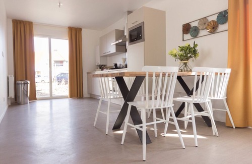 Berck-sur-Mer House | Large Holiday Home by Coast