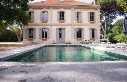 Biscarrosse House | Large holiday home, Heated swimming pool, Center of the village