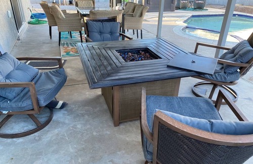 Spring Valley House | Large home 5 miles to the strip, pool, jacuzzi, outdoor tv, 2 master bedrooms