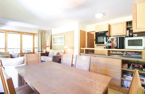 Flaine Apartment | Large, homely 2-bedroom apartment with balcony
