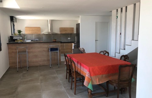 Pinet House | Large house in the heart of organic vineyards