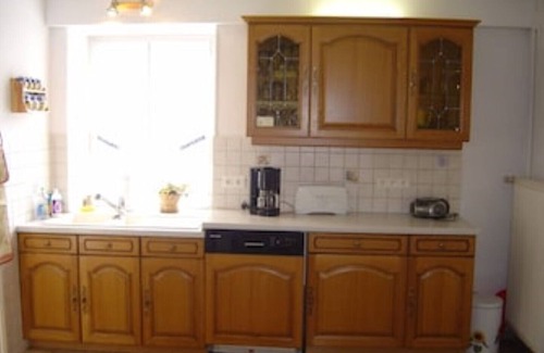 Le Bonhomme House | LARGE HOUSE SLEEPS 24 IN THE MIDDLE OF THE MEADOWS