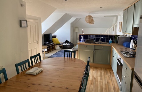 Woolacombe Apartment | Large Ideal for 2 families sharing, child and dog friendly as away from main rd