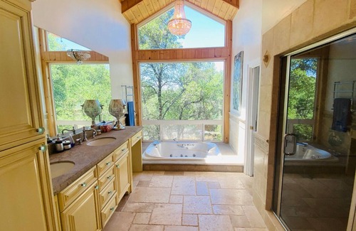 Groveland Ski Chalet | Large Lake Retreat - 7000 sqft - 5 min to lake beach!
