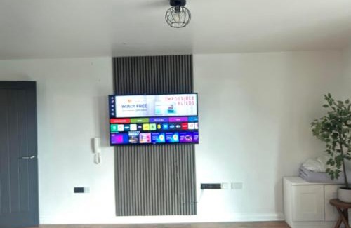 Newtownabbey Apartment | Large Modern Apt 4 Star Free Parking and WIFI Note Stairs