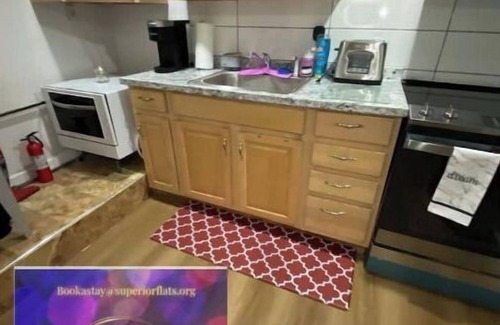 Weequahic House | Large Modern Garden Level apt sleeps 8, 6 beds, 2 bath w/entertainment room
