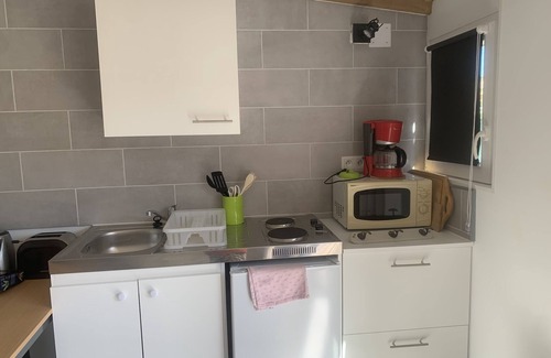 Saint-Andre Apartment | Large one roomed cottage close to Mediterranean with pool