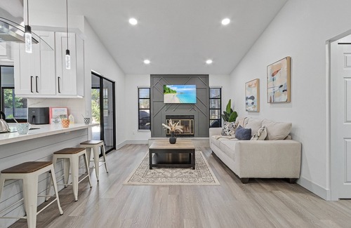 Port Charlotte House | Large Outdoor Living Space, Pool Table and Heated Pool - Oasis of Port Charlotte - Roelens