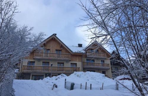 Vaujany Ski Chalet | Large private chalet in Vaujany
